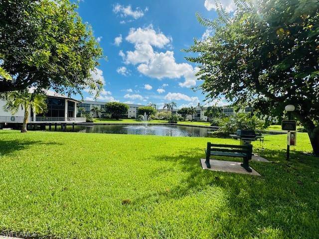 Naples, FL 34103,788 Park Shore DR #F12