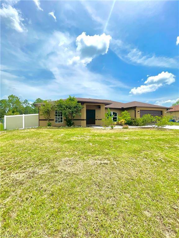 Lehigh Acres, FL 33974,431 Boleyn CIR