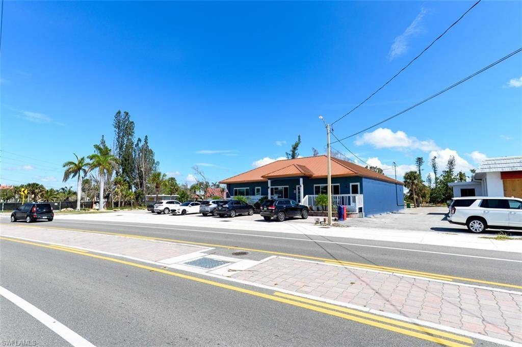 Fort Myers Beach, FL 33931,6035 Estero BLVD