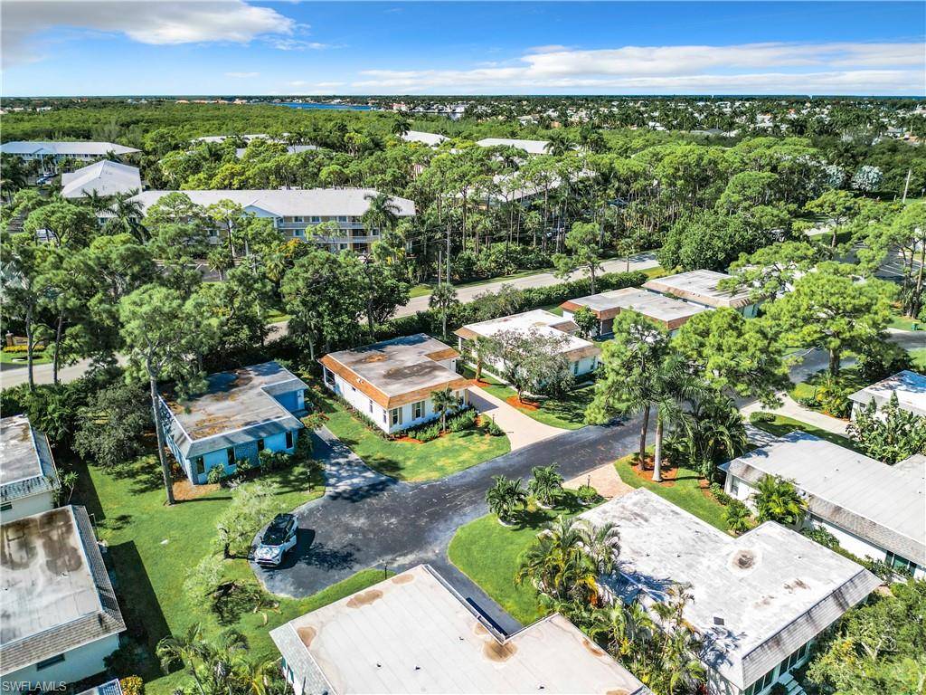 Naples, FL 34112,375 CARNABY CT #54