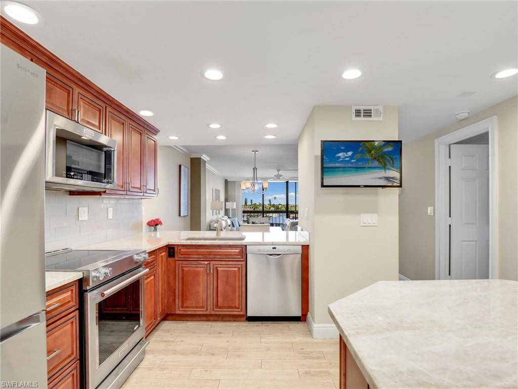 Marco Island, FL 34145,693 Seaview CT #A-511