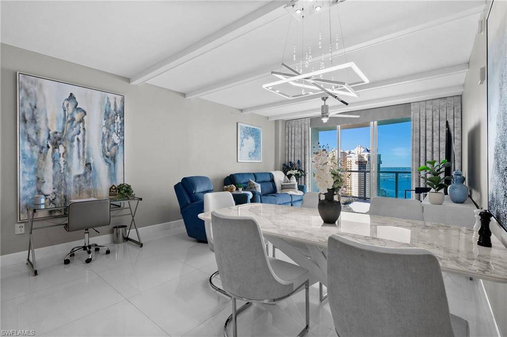 Fort Myers, FL 33916,3000 Oasis Grand BLVD #2007