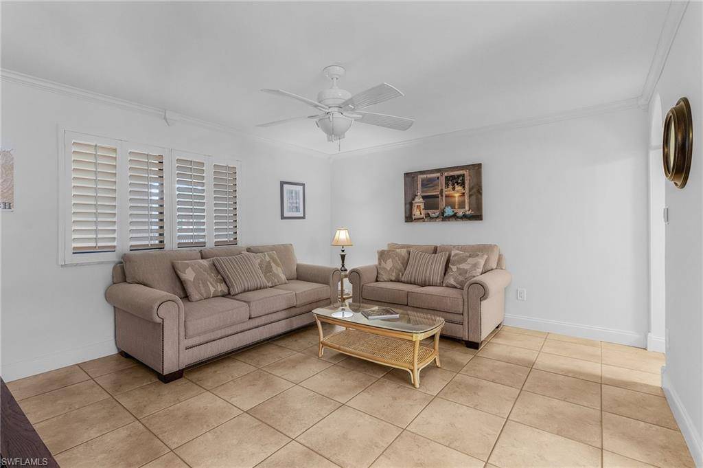 Naples, FL 34103,788 Park Shore DR #C30