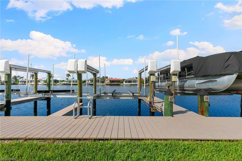 Marco Island, FL 34145,160 Waterside CIR #201