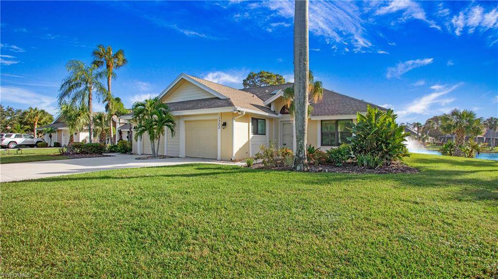 Naples, FL 34110,1302 Park Lake DR #32-R