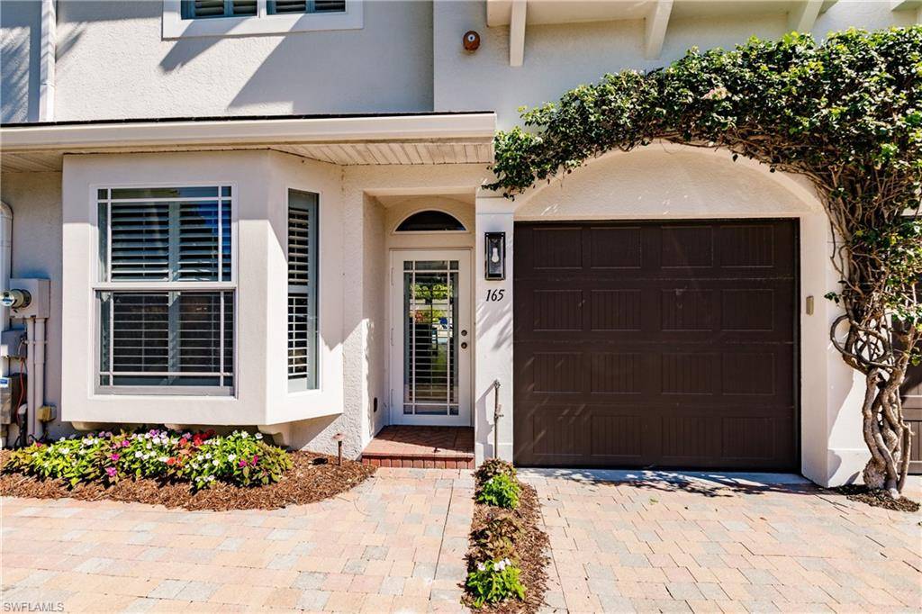 Naples, FL 34102,165 5th ST S #3