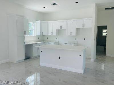 Naples, FL 34117,2983 26 AVE SE