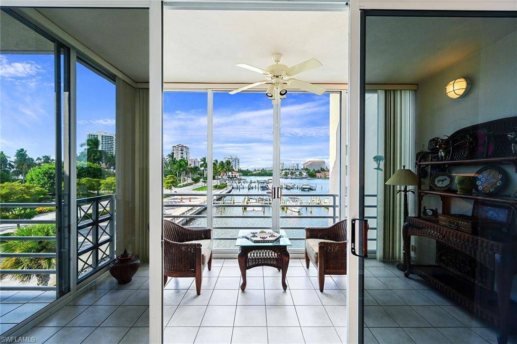 Naples, FL 34103,4560 Gulf Shore BLVD N #3-213