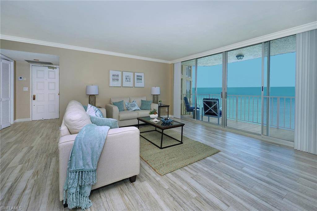 Naples, FL 34108,10701 Gulf Shore DR #1102