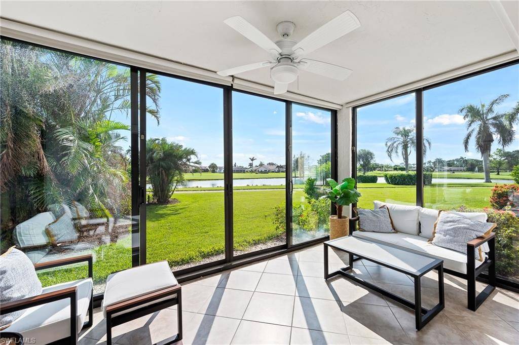 Naples, FL 34104,5250 Fox Hollow DR #512