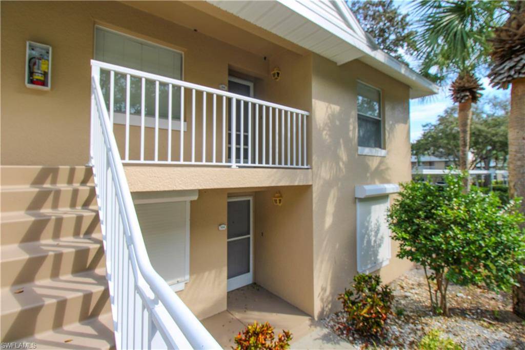 Naples, FL 34110,102 Pebble Shores DR #3-204