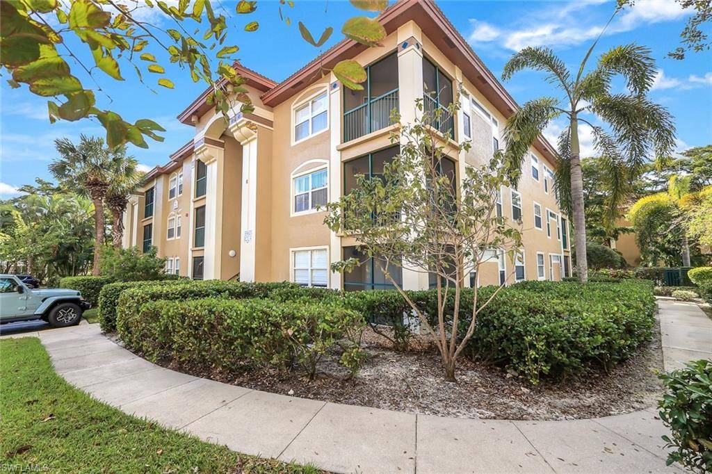 Bonita Springs, FL 34135,8960 Colonnades CT E #926