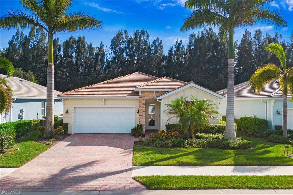 Naples, FL 34114,14551 Topsail DR