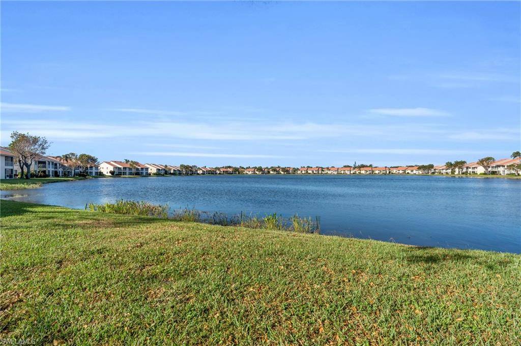 Naples, FL 34109,7794 Emerald CIR #A-103