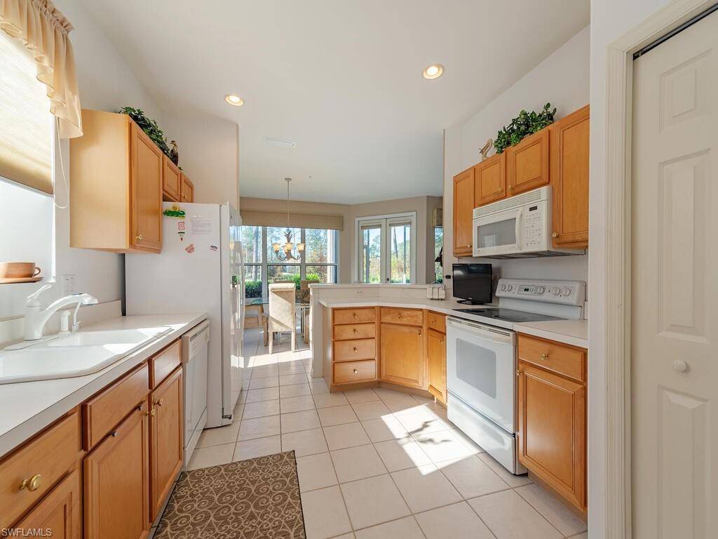 Naples, FL 34120,8245 Danbury BLVD #3-101