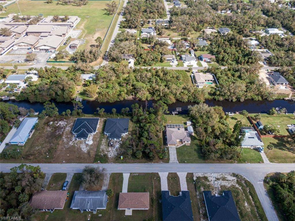 Port Charlotte, FL 33948,2097 Cedarwood ST