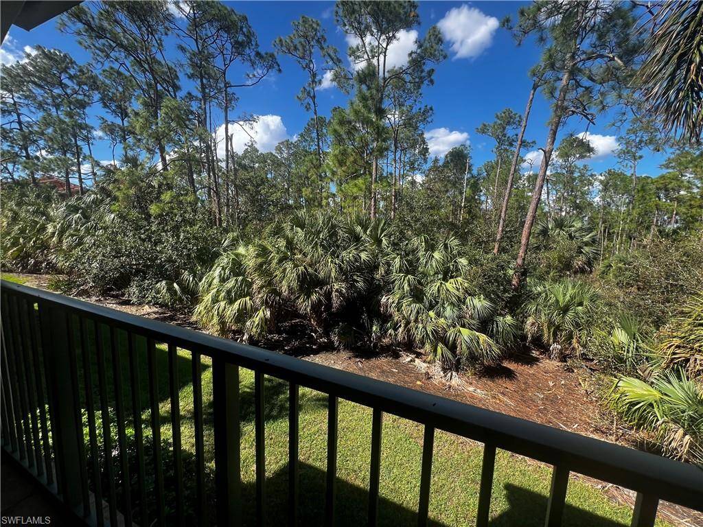 Naples, FL 34104,1230 Wildwood Lakes BLVD #208