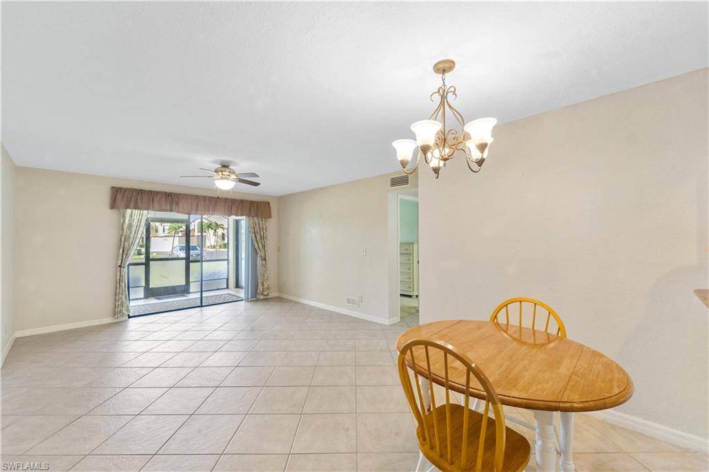 Fort Myers, FL 33919,8474 Charter Club CIR #2