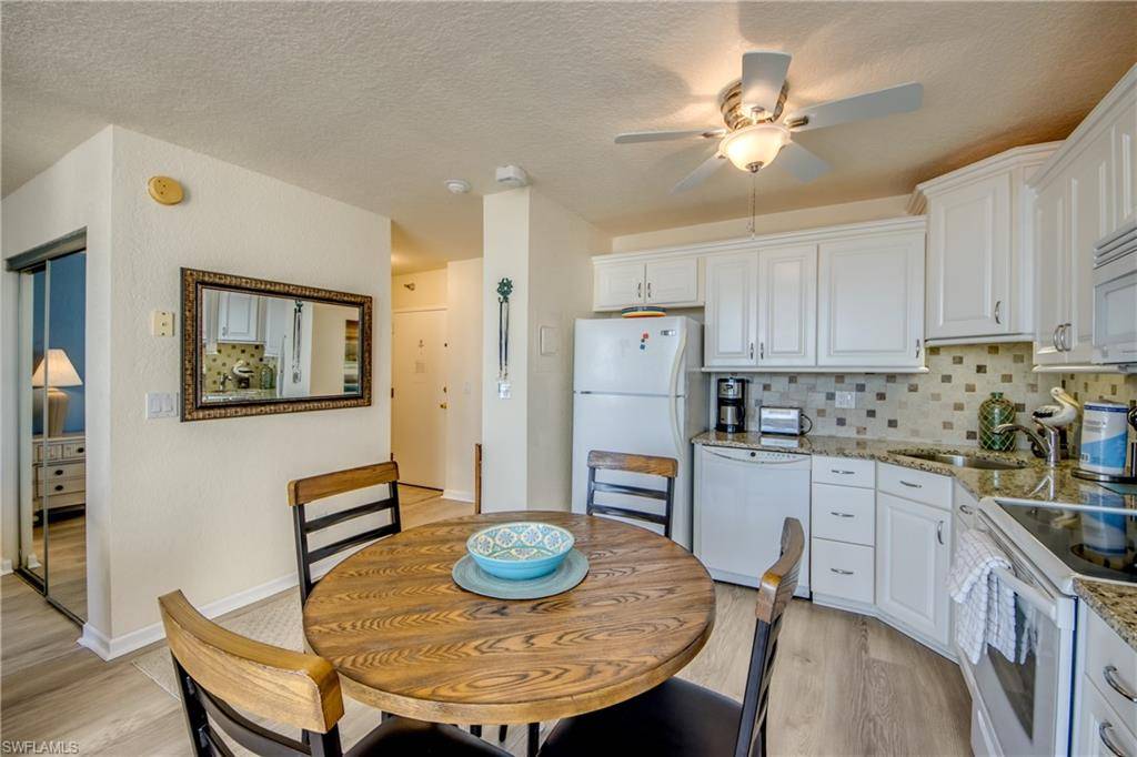 Fort Myers Beach, FL 33931,7330 Estero BLVD #906