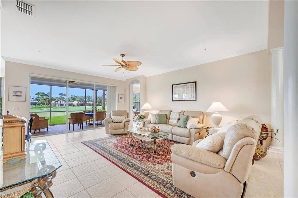 Naples, FL 34112,4645 WINGED FOOT CT #101