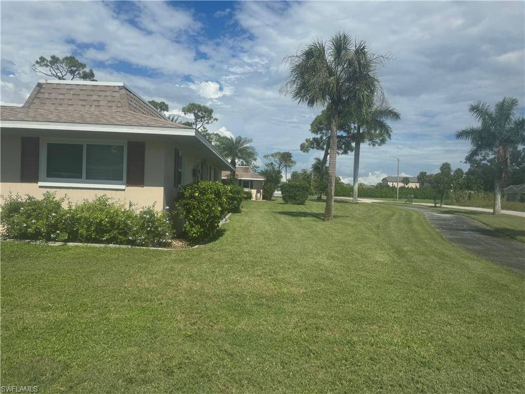 North Fort Myers, FL 33903,524 Pangola DR