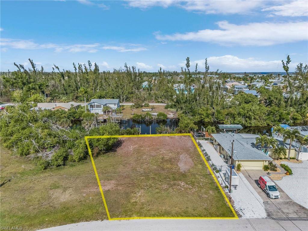 Bokeelia, FL 33922,5260 Genesee PKWY