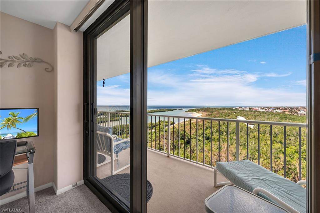 Marco Island, FL 34145,440 Seaview CT #1012