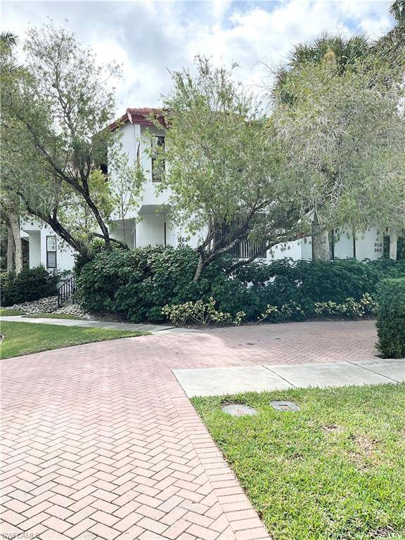 Naples, FL 34102,964 8th AVE S #B-2