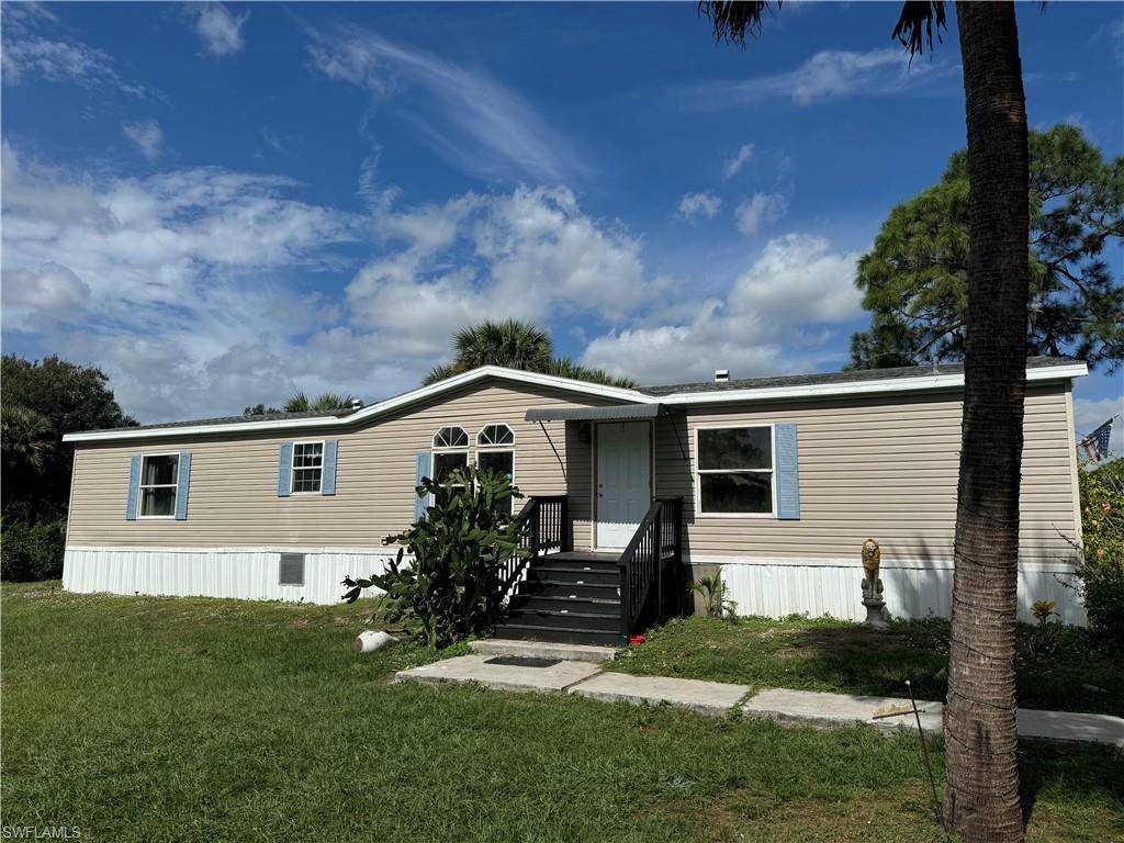 Clewiston, FL 33440,680 E Paso Fino CIR