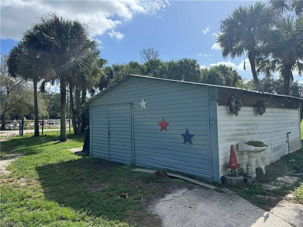 Clewiston, FL 33440,680 E Paso Fino CIR