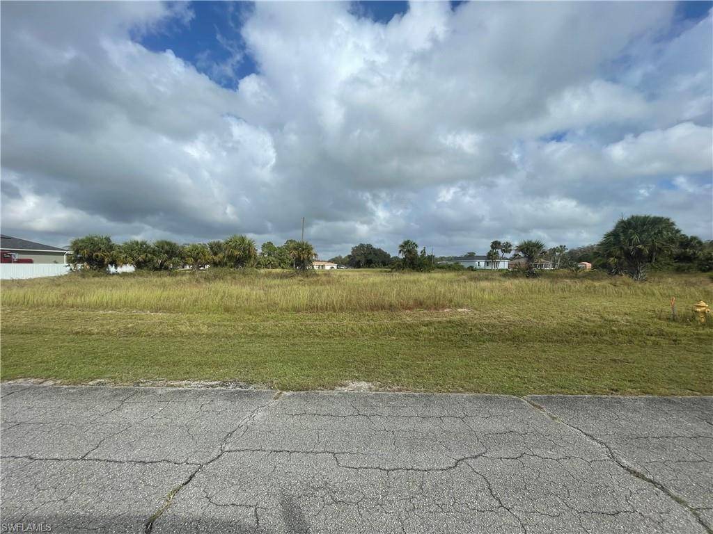 Labelle, FL 33935,Lot # 3 Leader ST