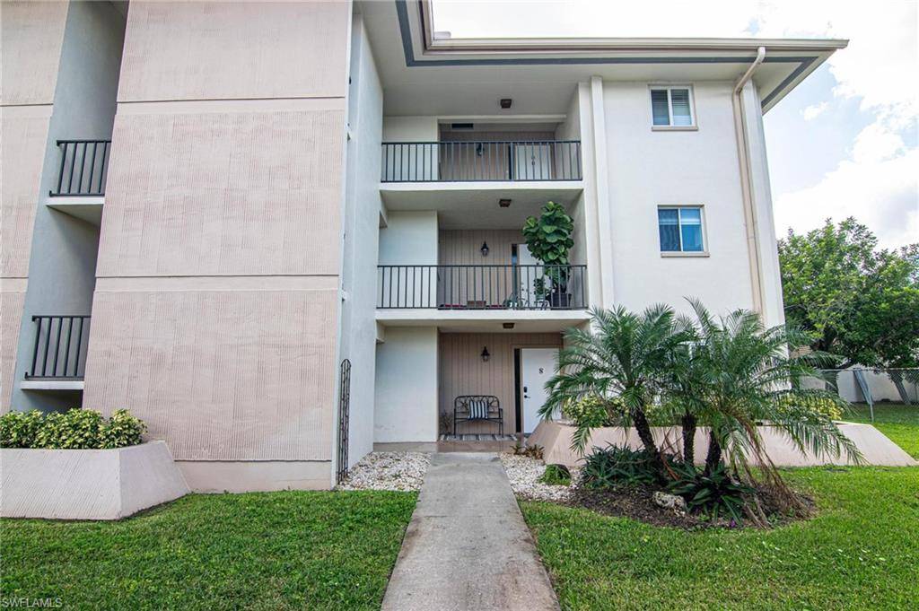 Fort Myers, FL 33907,2079 Barkeley LN #8