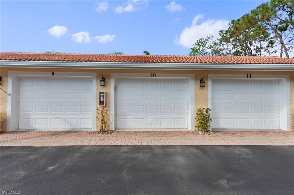 Naples, FL 34112,2365 Bayou LN #10