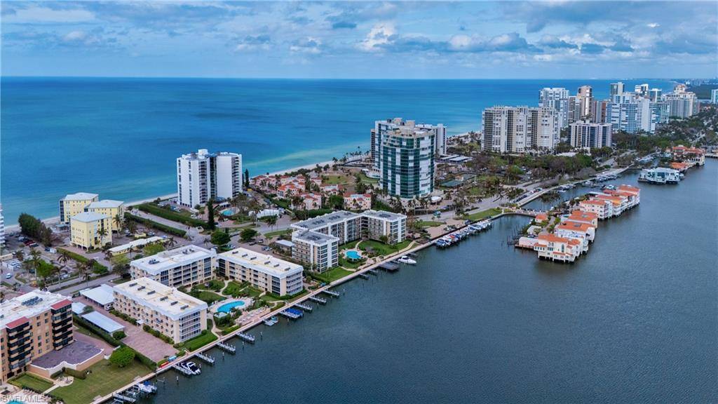 Naples, FL 34103,3450 Gulf Shore BLVD N #315