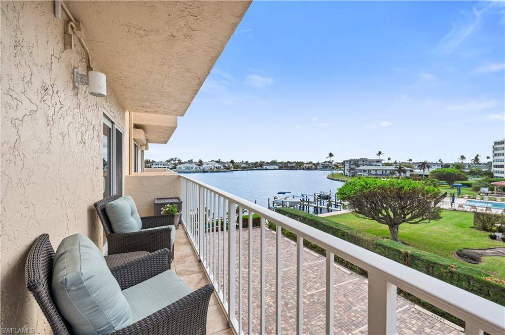 Naples, FL 34103,3450 Gulf Shore BLVD N #315