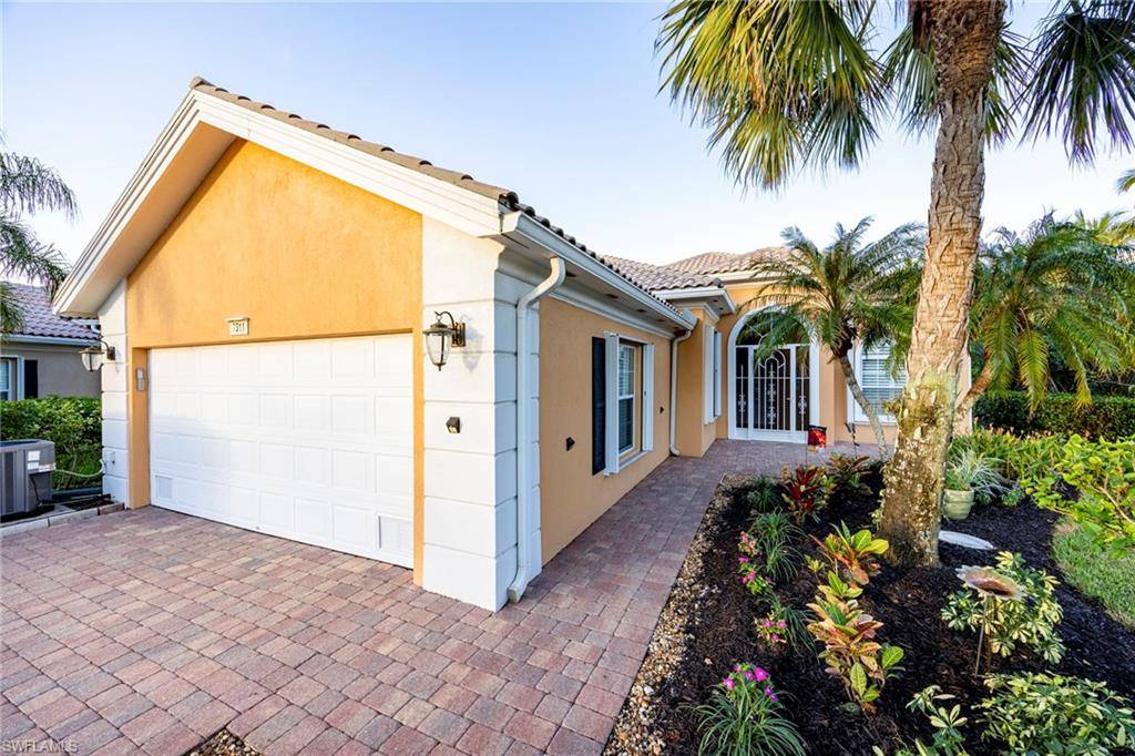 Naples, FL 34114,7311 Carducci CT