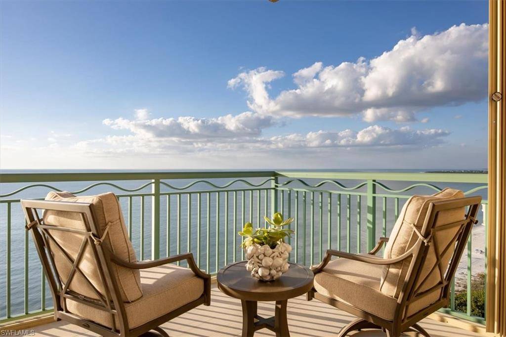 Marco Island, FL 34145,940 Cape Marco DR #1906