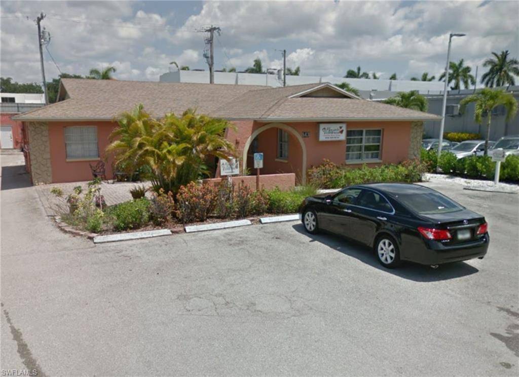 Naples, FL 34103,843 Myrtle TER