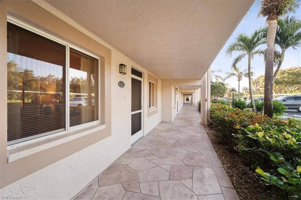 Naples, FL 34104,7320 Glenmoor LN #2102