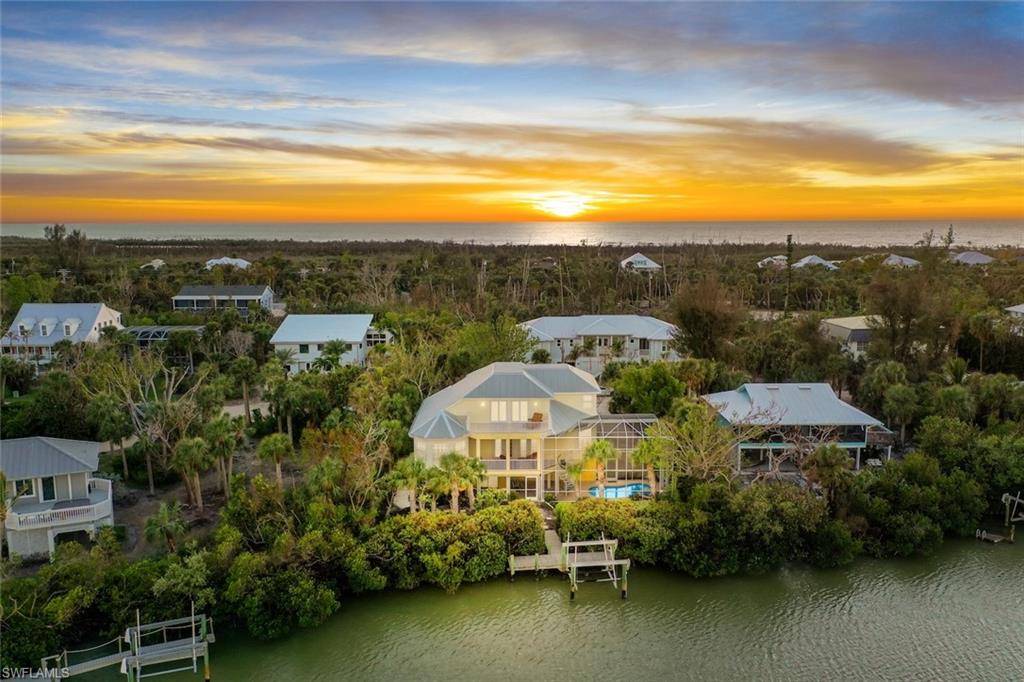 Sanibel, FL 33957,5810 Pine Tree DR