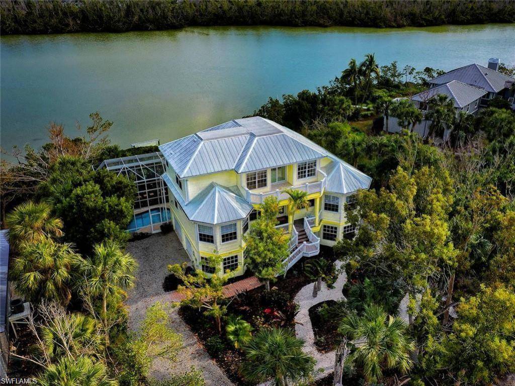 Sanibel, FL 33957,5810 Pine Tree DR