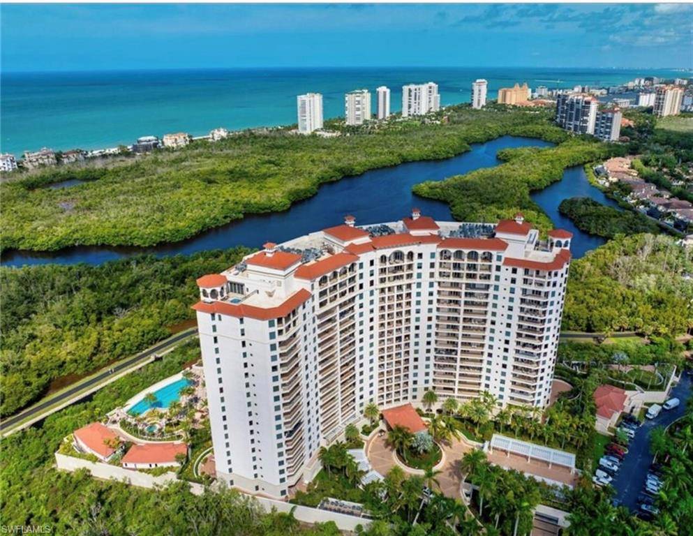 Naples, FL 34108,7575 Pelican Bay BLVD #606