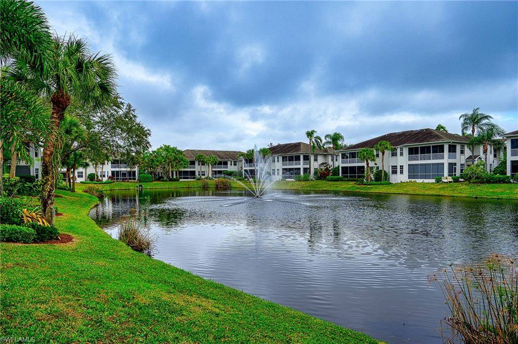 Naples, FL 34112,5060 Yacht Harbor CIR #8-103