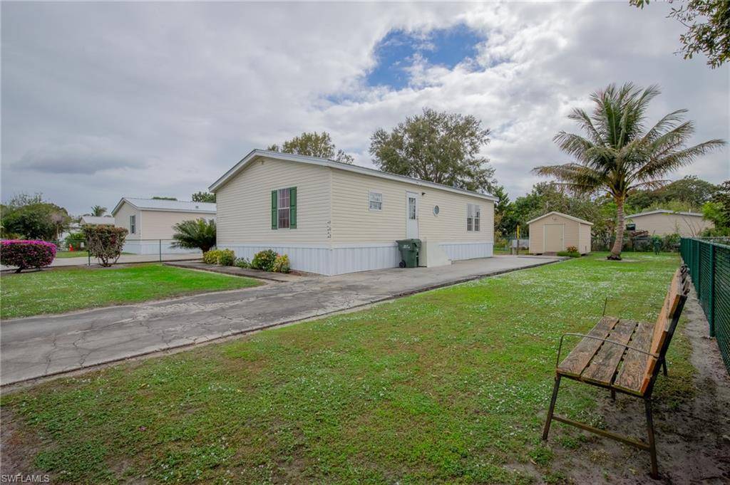 Clewiston, FL 33440,602 Bowden RD