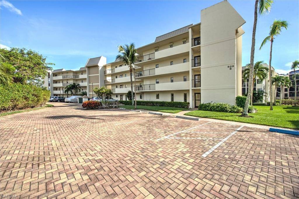 Marco Island, FL 34145,929 Collier CT #B401