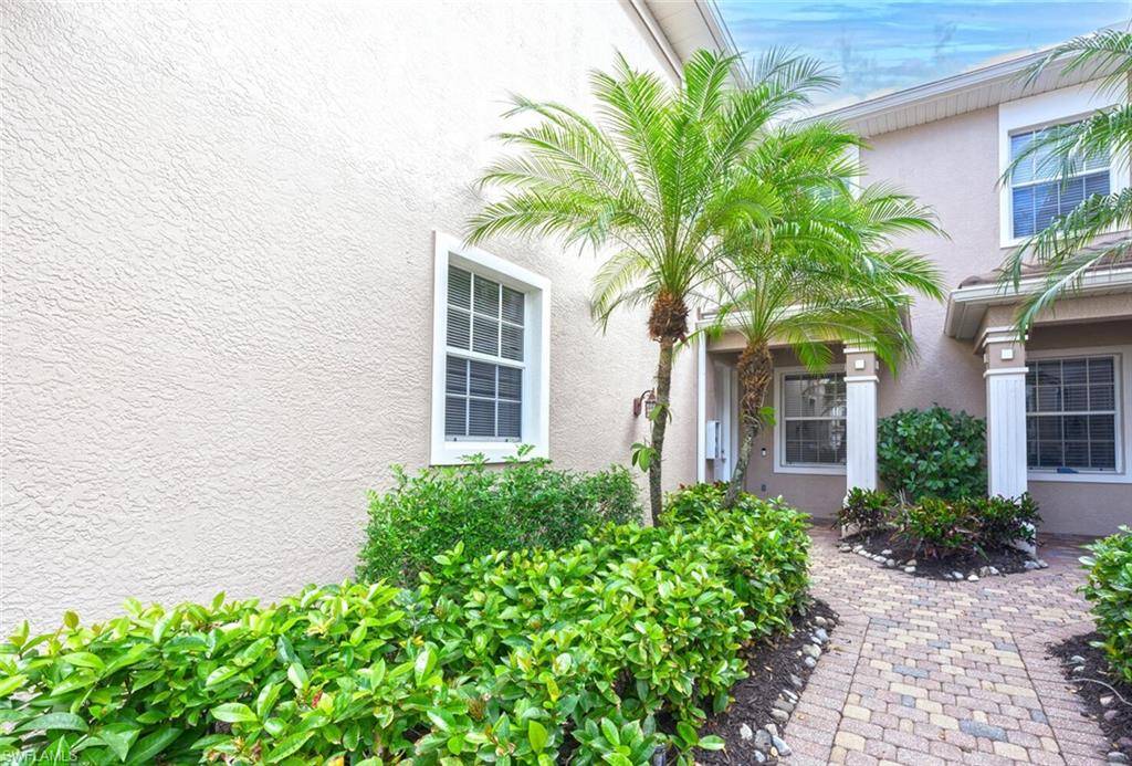 Naples, FL 34105,4734 Stratford CT #1701