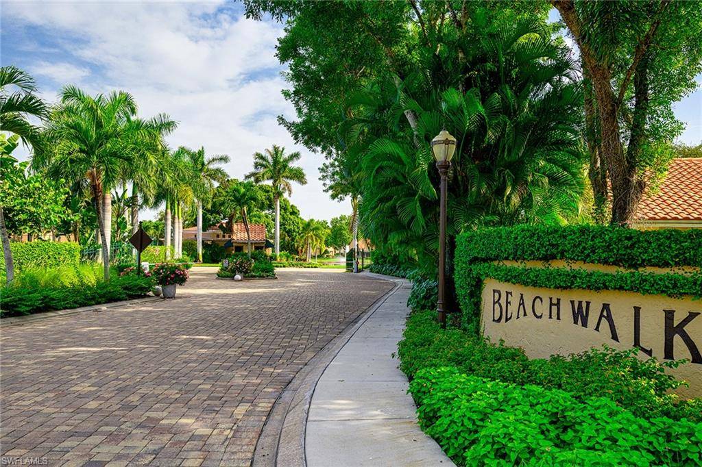 Naples, FL 34108,517 Beachwalk CIR #55