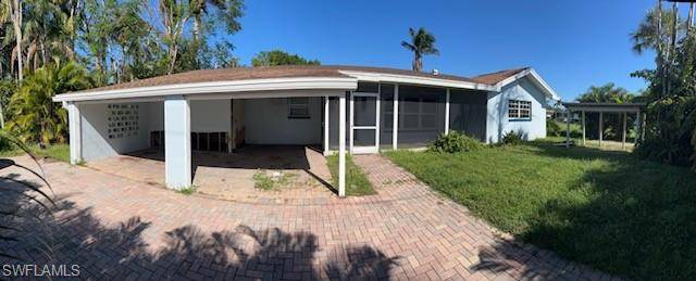 North Fort Myers, FL 33903,420 Cross ST