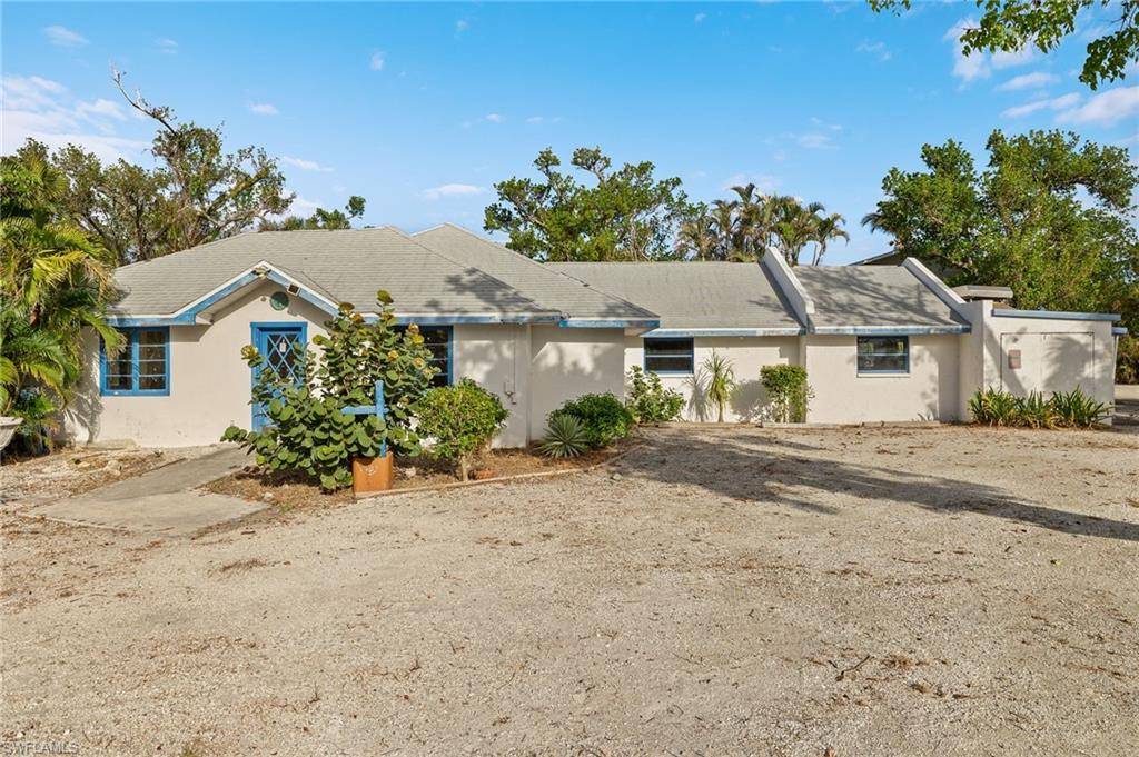 Sanibel, FL 33957,1544 Periwinkle WAY