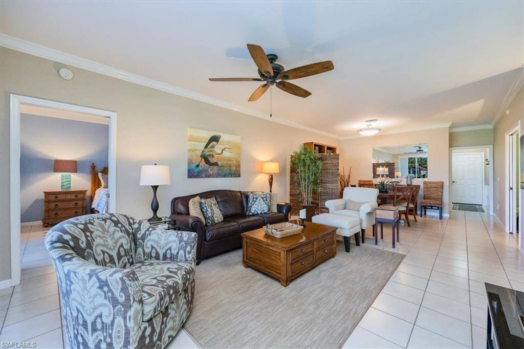 Naples, FL 34110,5975 Pinnacle LN #101